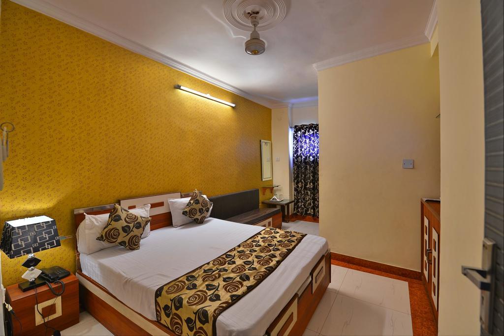 Hotel New Mg Residency Amritsar Bagian luar foto