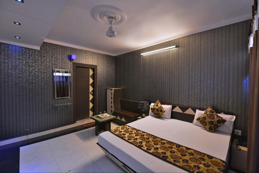Hotel New Mg Residency Amritsar Bagian luar foto